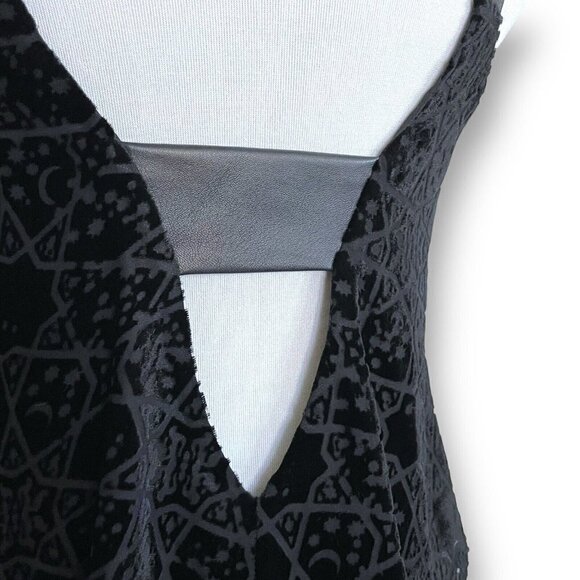 Twelfth Street by Cynthia Vincent Top Sz P Black Silk Velvet Burnout & Leather - Picture 8 of 9